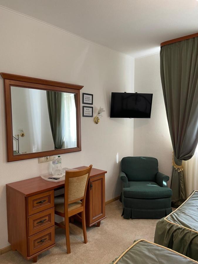 Gusarskiy Hotel And Apartment Kiew Exterior foto