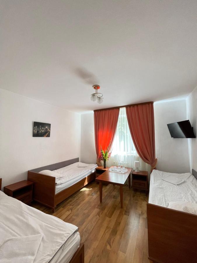 Gusarskiy Hotel And Apartment Kiew Exterior foto