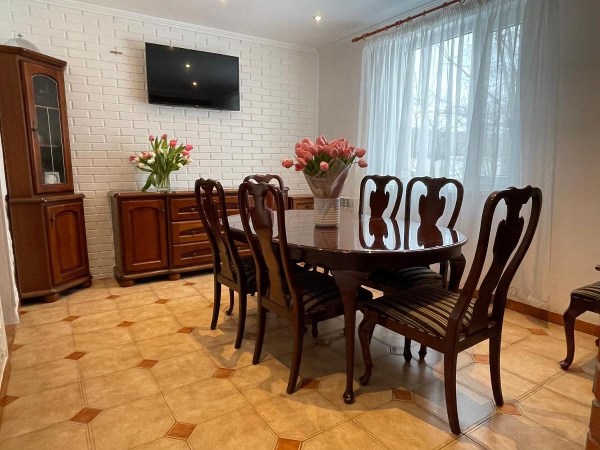 Gusarskiy Hotel And Apartment Kiew Exterior foto